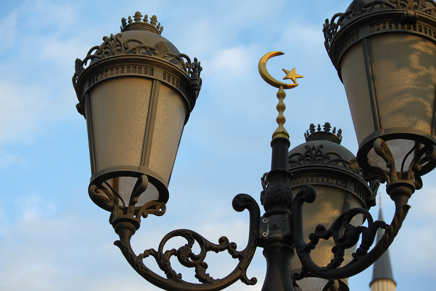 Уличный фонарь в Грозном